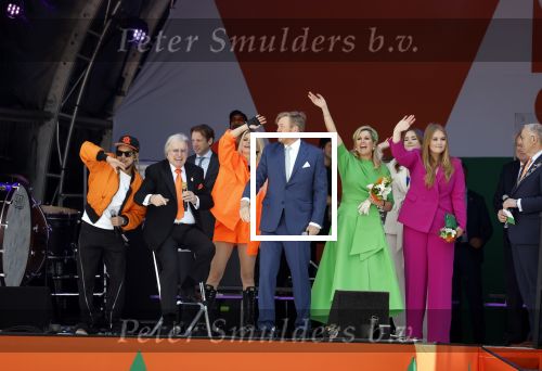 Rotterdam 27 april 2023
Koningsdag 2023 in Rotterdam met aanwezig Koning Willem Alexander, KoninginMaxima ,Prinses Amalia, Prinses Ariane ,Prins Constantijn ,Prinses Laurentien ,Prins Maurits ,Prinses Marilene ,Prins Bernhard ,Prinses Annette ,Prins Floris ,Prinses Aimee ,Prins Pieter Christiaan, en Prinses Anita .
Burgemeester Aboutaleb is de gastheer. Optreden van Lee Towers Davina Michelle en Ronnie Flex.