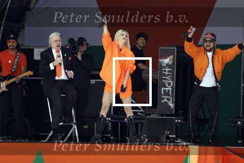 Rotterdam 27 april 2023
Koningsdag 2023 in Rotterdam met aanwezig Koning Willem Alexander, KoninginMaxima ,Prinses Amalia, Prinses Ariane ,Prins Constantijn ,Prinses Laurentien ,Prins Maurits ,Prinses Marilene ,Prins Bernhard ,Prinses Annette ,Prins Floris ,Prinses Aimee ,Prins Pieter Christiaan, en Prinses Anita .
Burgemeester Aboutaleb is de gastheer. Optreden van Lee Towers Davina Michelle en Ronnie Flex.
