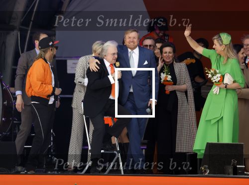 Rotterdam 27 april 2023
Koningsdag 2023 in Rotterdam met aanwezig Koning Willem Alexander, KoninginMaxima ,Prinses Amalia, Prinses Ariane ,Prins Constantijn ,Prinses Laurentien ,Prins Maurits ,Prinses Marilene ,Prins Bernhard ,Prinses Annette ,Prins Floris ,Prinses Aimee ,Prins Pieter Christiaan, en Prinses Anita .
Burgemeester Aboutaleb is de gastheer. Optreden van Lee Towers Davina Michelle en Ronnie Flex.