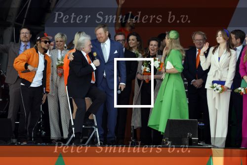Rotterdam 27 april 2023
Koningsdag 2023 in Rotterdam met aanwezig Koning Willem Alexander, KoninginMaxima ,Prinses Amalia, Prinses Ariane ,Prins Constantijn ,Prinses Laurentien ,Prins Maurits ,Prinses Marilene ,Prins Bernhard ,Prinses Annette ,Prins Floris ,Prinses Aimee ,Prins Pieter Christiaan, en Prinses Anita .
Burgemeester Aboutaleb is de gastheer. Optreden van Lee Towers Davina Michelle en Ronnie Flex.