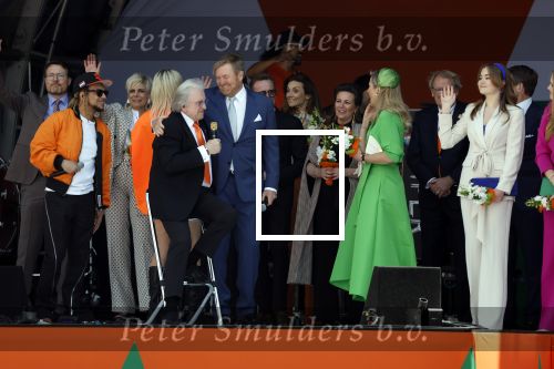Rotterdam 27 april 2023
Koningsdag 2023 in Rotterdam met aanwezig Koning Willem Alexander, KoninginMaxima ,Prinses Amalia, Prinses Ariane ,Prins Constantijn ,Prinses Laurentien ,Prins Maurits ,Prinses Marilene ,Prins Bernhard ,Prinses Annette ,Prins Floris ,Prinses Aimee ,Prins Pieter Christiaan, en Prinses Anita .
Burgemeester Aboutaleb is de gastheer. Optreden van Lee Towers Davina Michelle en Ronnie Flex.