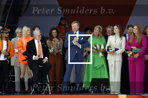 Rotterdam 27 april 2023
Koningsdag 2023 in Rotterdam met aanwezig Koning Willem Alexander, KoninginMaxima ,Prinses Amalia, Prinses Ariane ,Prins Constantijn ,Prinses Laurentien ,Prins Maurits ,Prinses Marilene ,Prins Bernhard ,Prinses Annette ,Prins Floris ,Prinses Aimee ,Prins Pieter Christiaan, en Prinses Anita .
Burgemeester Aboutaleb is de gastheer. Optreden van Lee Towers Davina Michelle en Ronnie Flex.