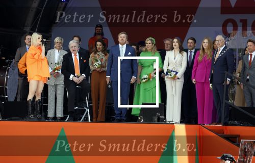 Rotterdam 27 april 2023
Koningsdag 2023 in Rotterdam met aanwezig Koning Willem Alexander, KoninginMaxima ,Prinses Amalia, Prinses Ariane ,Prins Constantijn ,Prinses Laurentien ,Prins Maurits ,Prinses Marilene ,Prins Bernhard ,Prinses Annette ,Prins Floris ,Prinses Aimee ,Prins Pieter Christiaan, en Prinses Anita .
Burgemeester Aboutaleb is de gastheer. Optreden van Lee Towers Davina Michelle en Ronnie Flex.