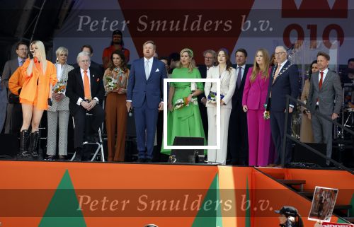 Rotterdam 27 april 2023
Koningsdag 2023 in Rotterdam met aanwezig Koning Willem Alexander, KoninginMaxima ,Prinses Amalia, Prinses Ariane ,Prins Constantijn ,Prinses Laurentien ,Prins Maurits ,Prinses Marilene ,Prins Bernhard ,Prinses Annette ,Prins Floris ,Prinses Aimee ,Prins Pieter Christiaan, en Prinses Anita .
Burgemeester Aboutaleb is de gastheer. Optreden van Lee Towers Davina Michelle en Ronnie Flex.