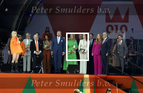 Rotterdam 27 april 2023
Koningsdag 2023 in Rotterdam met aanwezig Koning Willem Alexander, KoninginMaxima ,Prinses Amalia, Prinses Ariane ,Prins Constantijn ,Prinses Laurentien ,Prins Maurits ,Prinses Marilene ,Prins Bernhard ,Prinses Annette ,Prins Floris ,Prinses Aimee ,Prins Pieter Christiaan, en Prinses Anita .
Burgemeester Aboutaleb is de gastheer. Optreden van Lee Towers Davina Michelle en Ronnie Flex.