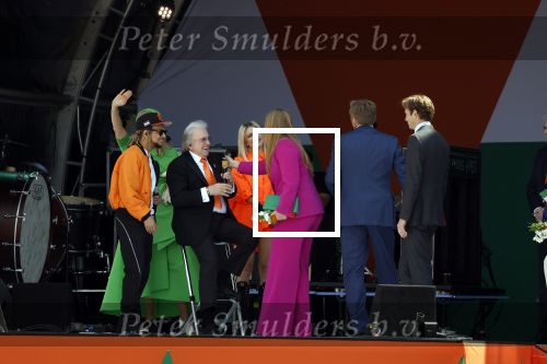 Rotterdam 27 april 2023
Koningsdag 2023 in Rotterdam met aanwezig Koning Willem Alexander, KoninginMaxima ,Prinses Amalia, Prinses Ariane ,Prins Constantijn ,Prinses Laurentien ,Prins Maurits ,Prinses Marilene ,Prins Bernhard ,Prinses Annette ,Prins Floris ,Prinses Aimee ,Prins Pieter Christiaan, en Prinses Anita .
Burgemeester Aboutaleb is de gastheer. Lee Towers Davina Michelle en Ronnie Flex treden op.