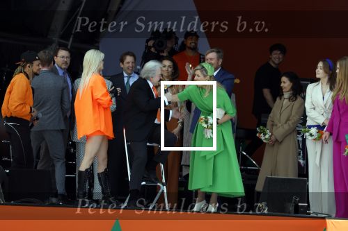 Rotterdam 27 april 2023
Koningsdag 2023 in Rotterdam met aanwezig Koning Willem Alexander, KoninginMaxima ,Prinses Amalia, Prinses Ariane ,Prins Constantijn ,Prinses Laurentien ,Prins Maurits ,Prinses Marilene ,Prins Bernhard ,Prinses Annette ,Prins Floris ,Prinses Aimee ,Prins Pieter Christiaan, en Prinses Anita .
Burgemeester Aboutaleb is de gastheer. Lee Towers Davina Michelle en Ronnie Flex treden op.