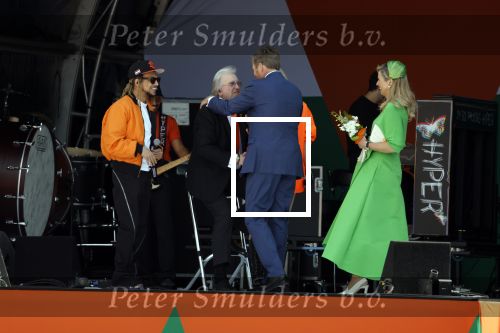 Rotterdam 27 april 2023
Koningsdag 2023 in Rotterdam met aanwezig Koning Willem Alexander, KoninginMaxima ,Prinses Amalia, Prinses Ariane ,Prins Constantijn ,Prinses Laurentien ,Prins Maurits ,Prinses Marilene ,Prins Bernhard ,Prinses Annette ,Prins Floris ,Prinses Aimee ,Prins Pieter Christiaan, en Prinses Anita .
Burgemeester Aboutaleb is de gastheer. Optreden van Lee Towers Davina Michelle en Ronnie Flex.