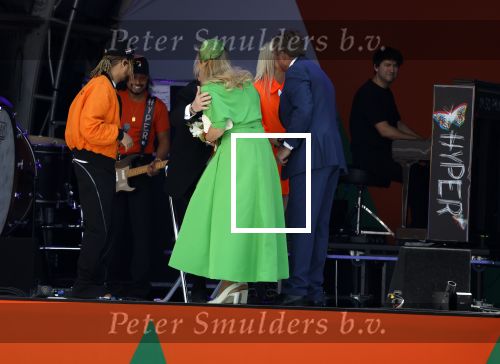 Rotterdam 27 april 2023
Koningsdag 2023 in Rotterdam met aanwezig Koning Willem Alexander, KoninginMaxima ,Prinses Amalia, Prinses Ariane ,Prins Constantijn ,Prinses Laurentien ,Prins Maurits ,Prinses Marilene ,Prins Bernhard ,Prinses Annette ,Prins Floris ,Prinses Aimee ,Prins Pieter Christiaan, en Prinses Anita .
Burgemeester Aboutaleb is de gastheer. Optreden van Lee Towers Davina Michelle en Ronnie Flex.