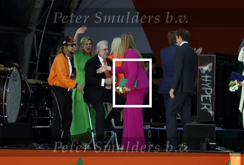Rotterdam 27 april 2023
Koningsdag 2023 in Rotterdam met aanwezig Koning Willem Alexander, KoninginMaxima ,Prinses Amalia, Prinses Ariane ,Prins Constantijn ,Prinses Laurentien ,Prins Maurits ,Prinses Marilene ,Prins Bernhard ,Prinses Annette ,Prins Floris ,Prinses Aimee ,Prins Pieter Christiaan, en Prinses Anita .
Burgemeester Aboutaleb is de gastheer. Optreden van Lee Towers Davina Michelle en Ronnie Flex.