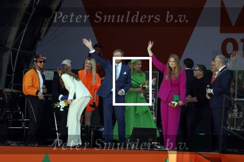 Rotterdam 27 april 2023
Koningsdag 2023 in Rotterdam met aanwezig Koning Willem Alexander, KoninginMaxima ,Prinses Amalia, Prinses Ariane ,Prins Constantijn ,Prinses Laurentien ,Prins Maurits ,Prinses Marilene ,Prins Bernhard ,Prinses Annette ,Prins Floris ,Prinses Aimee ,Prins Pieter Christiaan, en Prinses Anita .
Burgemeester Aboutaleb is de gastheer. Optreden van Lee Towers Davina Michelle en Ronnie Flex.