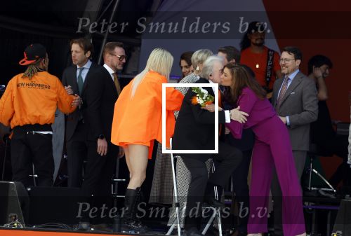 Rotterdam 27 april 2023
Koningsdag 2023 in Rotterdam met aanwezig Koning Willem Alexander, KoninginMaxima ,Prinses Amalia, Prinses Ariane ,Prins Constantijn ,Prinses Laurentien ,Prins Maurits ,Prinses Marilene ,Prins Bernhard ,Prinses Annette ,Prins Floris ,Prinses Aimee ,Prins Pieter Christiaan, en Prinses Anita .
Burgemeester Aboutaleb is de gastheer. Lee Towers Davina Michelle en Ronnie Flex treden op.