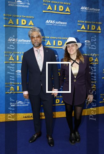 Scheveningen 23 april 2023
Premiere AIDA in het circustheater in Scheveningen .
London Loy met partner