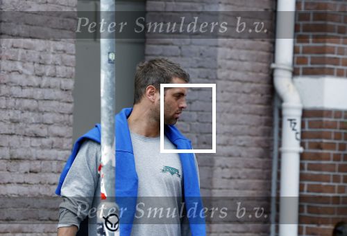 Amsterdam 12 mei 2023
Manuel Broekman fotografeert een porsche 911.