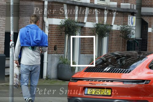 Amsterdam 12 mei 2023
Manuel Broekman fotografeert een porsche 911.