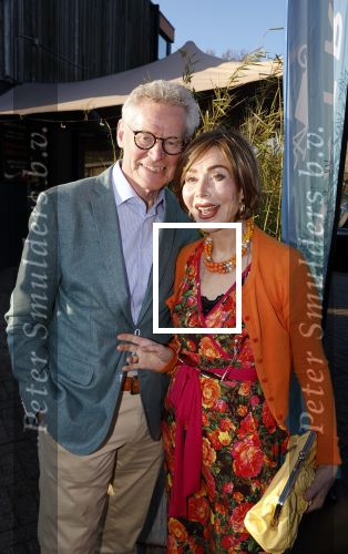 Kortenhoef 29 april 2023
Presntatie tijdschrift Nicole des Bouvrie bij Ottenhome.
Marijke Helwegen met haar man harrie