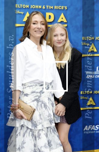 Scheveningen 23 april 2023
Premiere AIDA in het circustheater in Scheveningen .
May Britt Mobach met dochter