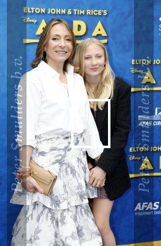 Scheveningen 23 april 2023
Premiere AIDA in het circustheater in Scheveningen .
May Britt Mobach met dochter