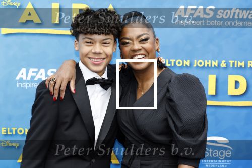 Scheveningen 23 april 2023
Premiere AIDA in het circustheater in Scheveningen .
Natacha Harlequin met zoon