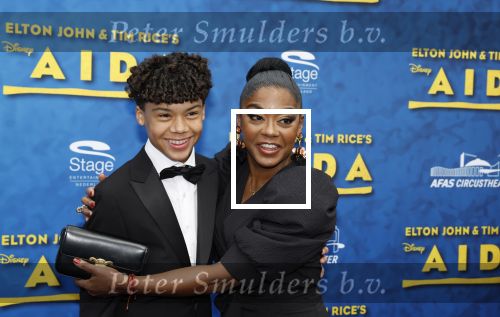 Scheveningen 23 april 2023
Premiere AIDA in het circustheater in Scheveningen .
Natacha Harlequin met zoon