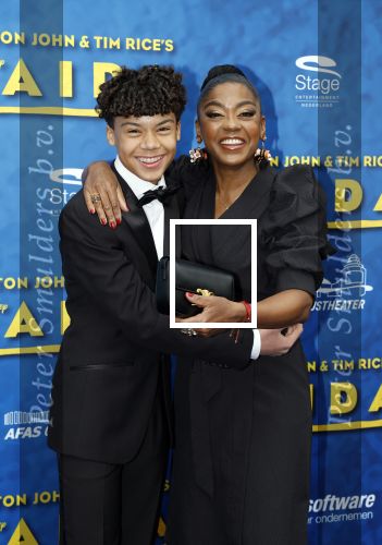 Scheveningen 23 april 2023
Premiere AIDA in het circustheater in Scheveningen .
Natacha Harlequin met zoon
