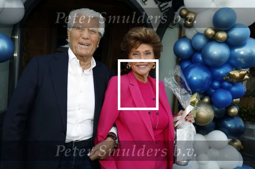 Noorden  30 april 2023
Gerard Joling viert zijn 63e verjaardag.
Netty v d Veer met partner