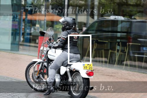 Amstelveen 30 april 2023
Nurlaila bij de musical lunch in schouwburg Amstelveen. Ze kwam mop haar Harley Davidson motor