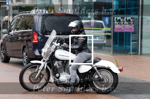 Amstelveen 30 april 2023
Nurlaila bij de musical lunch in schouwburg Amstelveen. Ze kwam mop haar Harley Davidson motor
