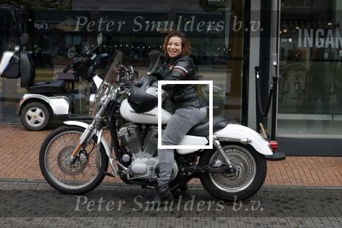 Amstelveen 30 april 2023
Nurlaila bij de musical lunch in schouwburg Amstelveen. Ze kwam mop haar Harley Davidson motor