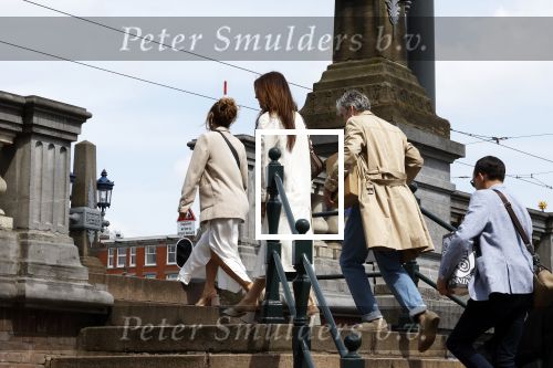 Amsterdam 5 en 6 mei 2023
Ruud de Wild en Olcay Gulsen zijn hun huis aan het verbouwen en zijn nog opnames aan het maken voor hun documentaire. Ook zus Dolshe Gulsen is erbij.