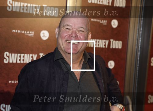 Amsterdam 21 april 2023
Premiere Sweeney Todd in het DeLaMar theater geproduceerd door Medialane.
Paul de Leeuw kwam met partner Stefan Nugter