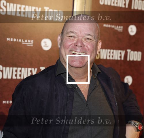 Amsterdam 21 april 2023
Premiere Sweeney Todd in het DeLaMar theater geproduceerd door Medialane.
Paul de Leeuw kwam met partner Stefan Nugter
