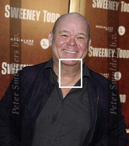 Amsterdam 21 april 2023
Premiere Sweeney Todd in het DeLaMar theater geproduceerd door Medialane.
Paul de Leeuw kwam met partner Stefan Nugter