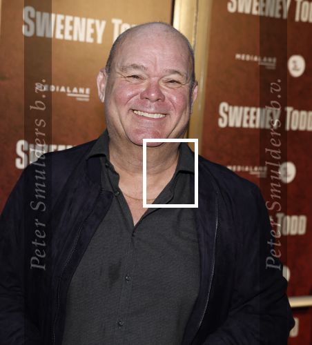 Amsterdam 21 april 2023
Premiere Sweeney Todd in het DeLaMar theater geproduceerd door Medialane.
Paul de Leeuw kwam met partner Stefan Nugter