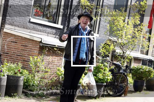 Amsterdam 18 april 2023
Peter Faber doet boodschappen in het centrum van Amsterdam