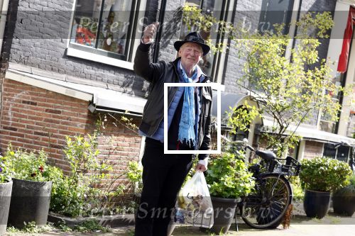 Amsterdam 18 april 2023
Peter Faber doet boodschappen in het centrum van Amsterdam