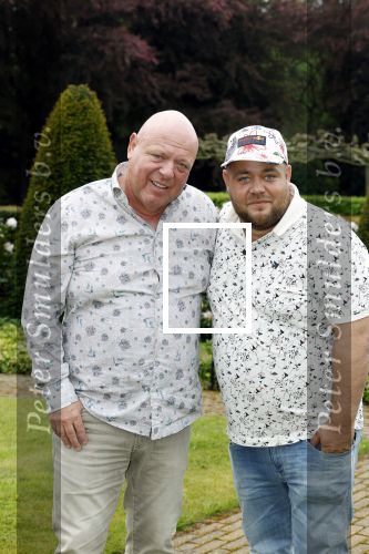 Neerpelt Achel e.o. 8 mei 2023
Peter Gillis bij zijn huis en zijn nieuwe huis . Peter Gillis en zijn zoon Mark Gillis