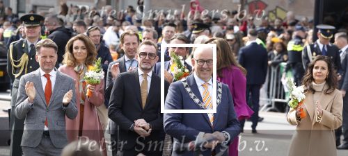 Rotterdam 27 april 2023
Koningsdag 2023 in Rotterdam met aanwezig Koning Willem Alexander, KoninginMaxima ,Prinses Amalia, Prinses Ariane ,Prins Constantijn ,Prinses Laurentien ,Prins Maurits ,Prinses Marilene ,Prins Bernhard ,Prinses Annette ,Prins Floris ,Prinses Aimee ,Prins Pieter Christiaan, en Prinses Anita .
Burgemeester Aboutaleb is de gastheer.