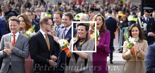 Rotterdam 27 april 2023
Koningsdag 2023 in Rotterdam met aanwezig Koning Willem Alexander, KoninginMaxima ,Prinses Amalia, Prinses Ariane ,Prins Constantijn ,Prinses Laurentien ,Prins Maurits ,Prinses Marilene ,Prins Bernhard ,Prinses Annette ,Prins Floris ,Prinses Aimee ,Prins Pieter Christiaan, en Prinses Anita .
Burgemeester Aboutaleb is de gastheer.