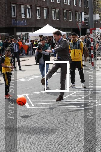 Rotterdam 27 april 2023
Koningsdag 2023 in Rotterdam met aanwezig Koning Willem Alexander, KoninginMaxima ,Prinses Amalia, Prinses Ariane ,Prins Constantijn ,Prinses Laurentien ,Prins Maurits ,Prinses Marilene ,Prins Bernhard ,Prinses Annette ,Prins Floris ,Prinses Aimee ,Prins Pieter Christiaan, en Prinses Anita .
Burgemeester Aboutaleb is de gastheer.  De Royals gaan voetballen bij Touzani