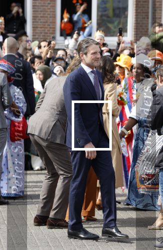 Rotterdam 27 april 2023
Koningsdag 2023 in Rotterdam met aanwezig Koning Willem Alexander, KoninginMaxima ,Prinses Amalia, Prinses Ariane ,Prins Constantijn ,Prinses Laurentien ,Prins Maurits ,Prinses Marilene ,Prins Bernhard ,Prinses Annette ,Prins Floris ,Prinses Aimee ,Prins Pieter Christiaan, en Prinses Anita .
Burgemeester Aboutaleb is de gastheer.