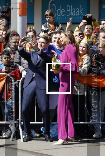 Rotterdam 27 april 2023
Koningsdag 2023 in Rotterdam met aanwezig Koning Willem Alexander, KoninginMaxima ,Prinses Amalia, Prinses Ariane ,Prins Constantijn ,Prinses Laurentien ,Prins Maurits ,Prinses Marilene ,Prins Bernhard ,Prinses Annette ,Prins Floris ,Prinses Aimee ,Prins Pieter Christiaan, en Prinses Anita .
Burgemeester Aboutaleb is de gastheer.