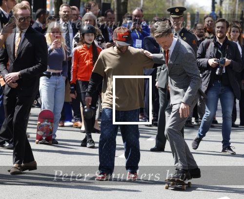 Rotterdam 27 april 2023
Koningsdag 2023 in Rotterdam met aanwezig Koning Willem Alexander, KoninginMaxima ,Prinses Amalia, Prinses Ariane ,Prins Constantijn ,Prinses Laurentien ,Prins Maurits ,Prinses Marilene ,Prins Bernhard ,Prinses Annette ,Prins Floris ,Prinses Aimee ,Prins Pieter Christiaan, en Prinses Anita .
Burgemeester Aboutaleb is de gastheer.