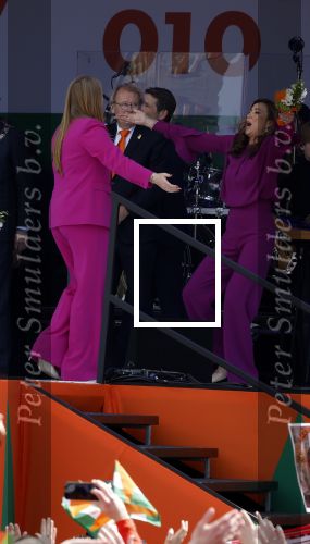 Rotterdam 27 april 2023
Koningsdag 2023 in Rotterdam met aanwezig Koning Willem Alexander, KoninginMaxima ,Prinses Amalia, Prinses Ariane ,Prins Constantijn ,Prinses Laurentien ,Prins Maurits ,Prinses Marilene ,Prins Bernhard ,Prinses Annette ,Prins Floris ,Prinses Aimee ,Prins Pieter Christiaan, en Prinses Anita .
Burgemeester Aboutaleb is de gastheer. Lee Towers Davina Michelle en Ronnie Flex treden op.