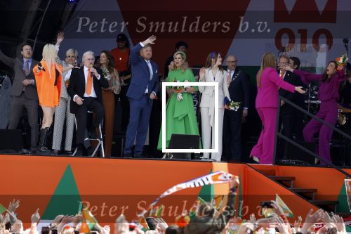 Rotterdam 27 april 2023
Koningsdag 2023 in Rotterdam met aanwezig Koning Willem Alexander, KoninginMaxima ,Prinses Amalia, Prinses Ariane ,Prins Constantijn ,Prinses Laurentien ,Prins Maurits ,Prinses Marilene ,Prins Bernhard ,Prinses Annette ,Prins Floris ,Prinses Aimee ,Prins Pieter Christiaan, en Prinses Anita .
Burgemeester Aboutaleb is de gastheer. Lee Towers Davina Michelle en Ronnie Flex treden op.