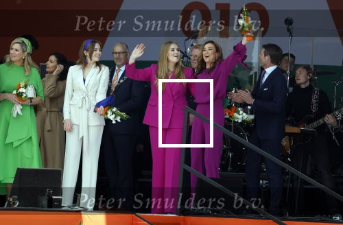 Rotterdam 27 april 2023
Koningsdag 2023 in Rotterdam met aanwezig Koning Willem Alexander, KoninginMaxima ,Prinses Amalia, Prinses Ariane ,Prins Constantijn ,Prinses Laurentien ,Prins Maurits ,Prinses Marilene ,Prins Bernhard ,Prinses Annette ,Prins Floris ,Prinses Aimee ,Prins Pieter Christiaan, en Prinses Anita .
Burgemeester Aboutaleb is de gastheer. Lee Towers Davina Michelle en Ronnie Flex treden op.