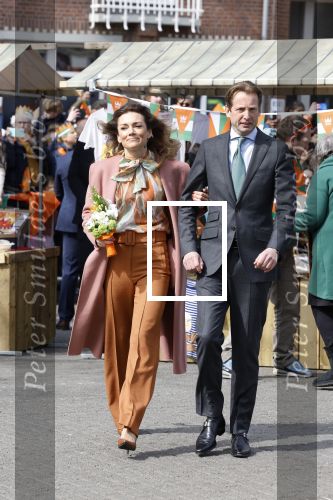 Rotterdam 27 april 2023
Koningsdag 2023 in Rotterdam met aanwezig Koning Willem Alexander, KoninginMaxima ,Prinses Amalia, Prinses Ariane ,Prins Constantijn ,Prinses Laurentien ,Prins Maurits ,Prinses Marilene ,Prins Bernhard ,Prinses Annette ,Prins Floris ,Prinses Aimee ,Prins Pieter Christiaan, en Prinses Anita .
Burgemeester Aboutaleb is de gastheer.