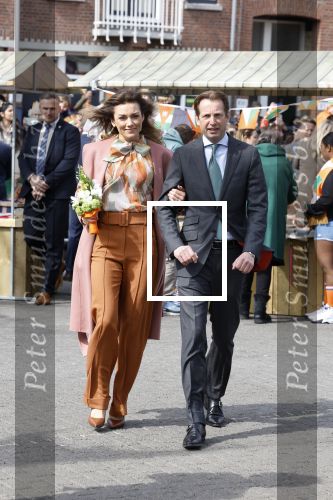 Rotterdam 27 april 2023
Koningsdag 2023 in Rotterdam met aanwezig Koning Willem Alexander, KoninginMaxima ,Prinses Amalia, Prinses Ariane ,Prins Constantijn ,Prinses Laurentien ,Prins Maurits ,Prinses Marilene ,Prins Bernhard ,Prinses Annette ,Prins Floris ,Prinses Aimee ,Prins Pieter Christiaan, en Prinses Anita .
Burgemeester Aboutaleb is de gastheer.