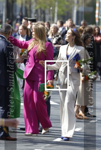 Rotterdam 27 april 2023
Koningsdag 2023 in Rotterdam met aanwezig Koning Willem Alexander, KoninginMaxima ,Prinses Amalia, Prinses Ariane ,Prins Constantijn ,Prinses Laurentien ,Prins Maurits ,Prinses Marilene ,Prins Bernhard ,Prinses Annette ,Prins Floris ,Prinses Aimee ,Prins Pieter Christiaan, en Prinses Anita .
Burgemeester Aboutaleb is de gastheer.