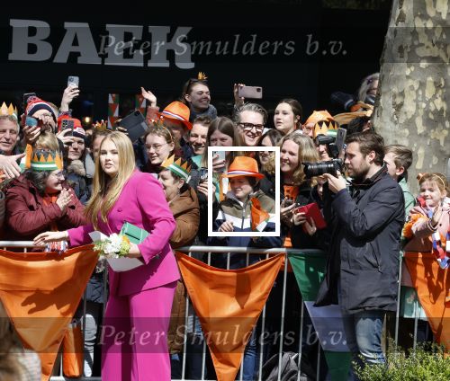 Rotterdam 27 april 2023
Koningsdag 2023 in Rotterdam met aanwezig Koning Willem Alexander, KoninginMaxima ,Prinses Amalia, Prinses Ariane ,Prins Constantijn ,Prinses Laurentien ,Prins Maurits ,Prinses Marilene ,Prins Bernhard ,Prinses Annette ,Prins Floris ,Prinses Aimee ,Prins Pieter Christiaan, en Prinses Anita .
Burgemeester Aboutaleb is de gastheer.
